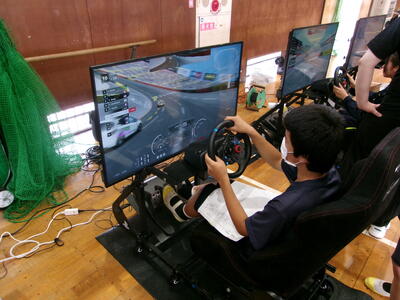 e-Motorsports体験